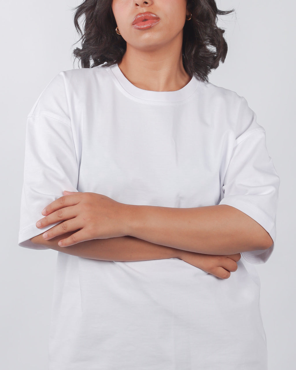 تيشيرت حريمي أوفرسايز - أبيض