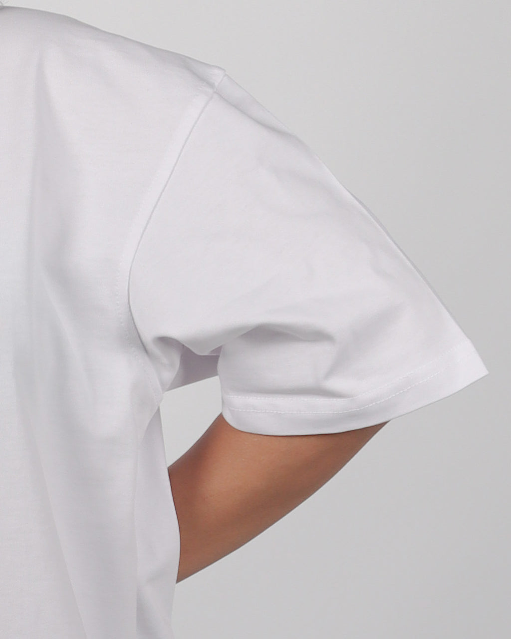 تيشيرت حريمي أوفرسايز - أبيض