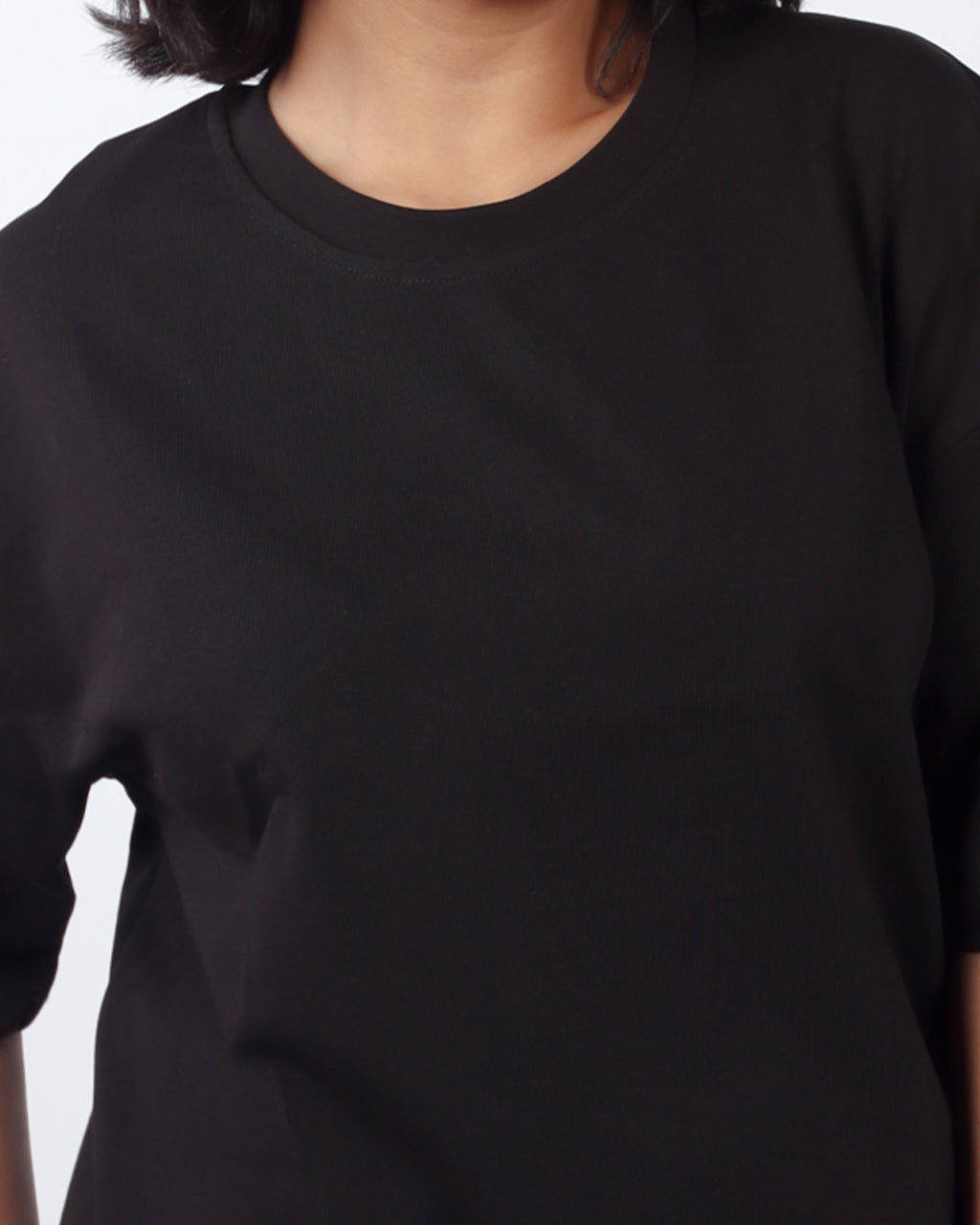 تيشيرت حريمي أوفرسايز - أسود