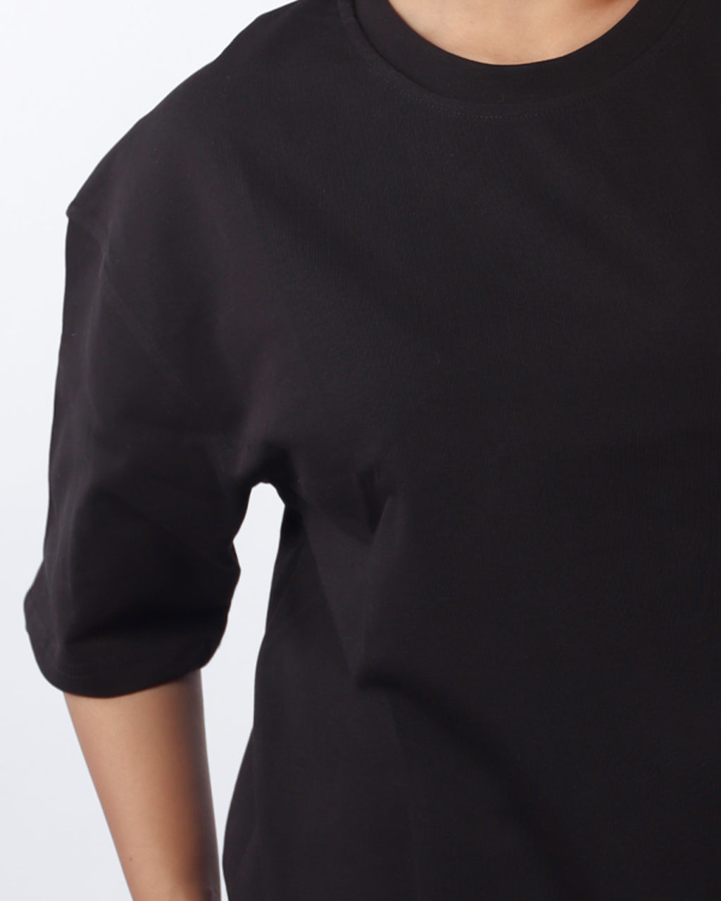 تيشيرت حريمي أوفرسايز - أسود