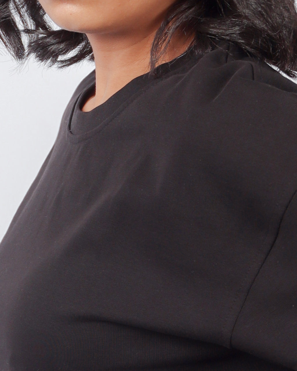 تيشيرت حريمي أوفرسايز - أسود