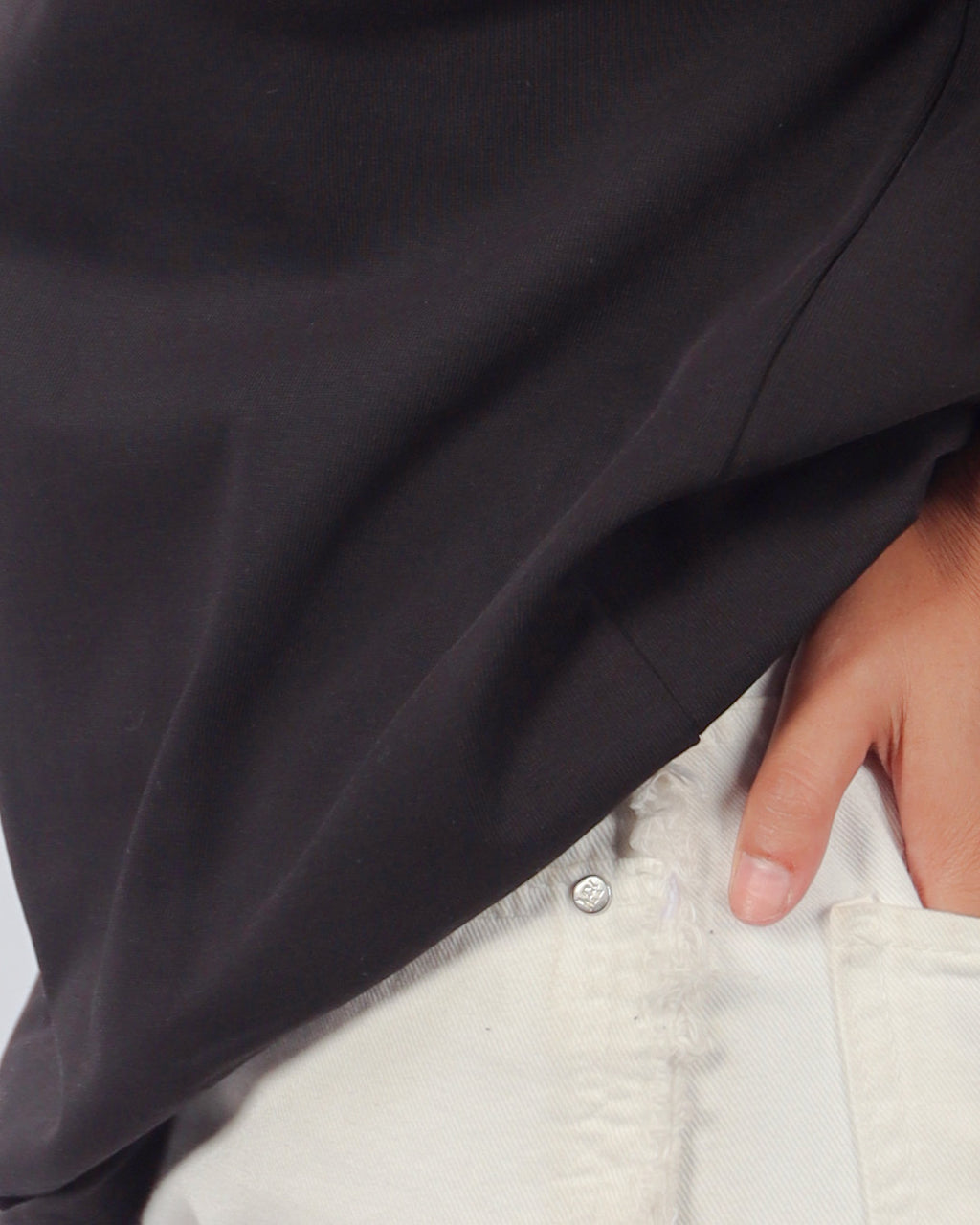 تيشيرت حريمي أوفرسايز - أسود